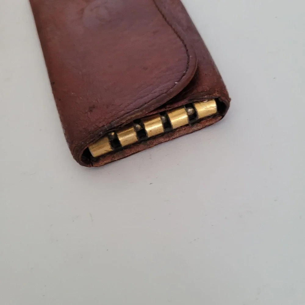 Cartier Paris Vintage Burgundy Leather 4 Hook Key Holder Wallet Must de Cartier